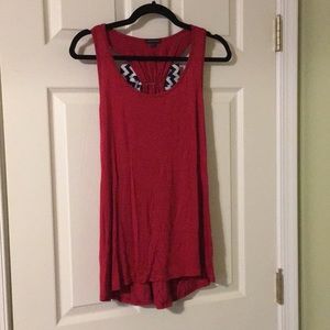 Tank top with navy chevron bow